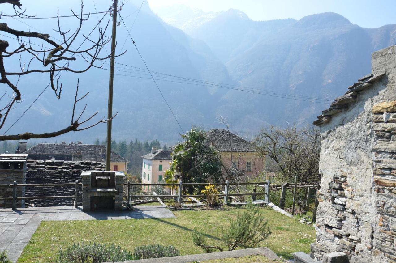 Rustico Pult Villa Someo Luaran gambar