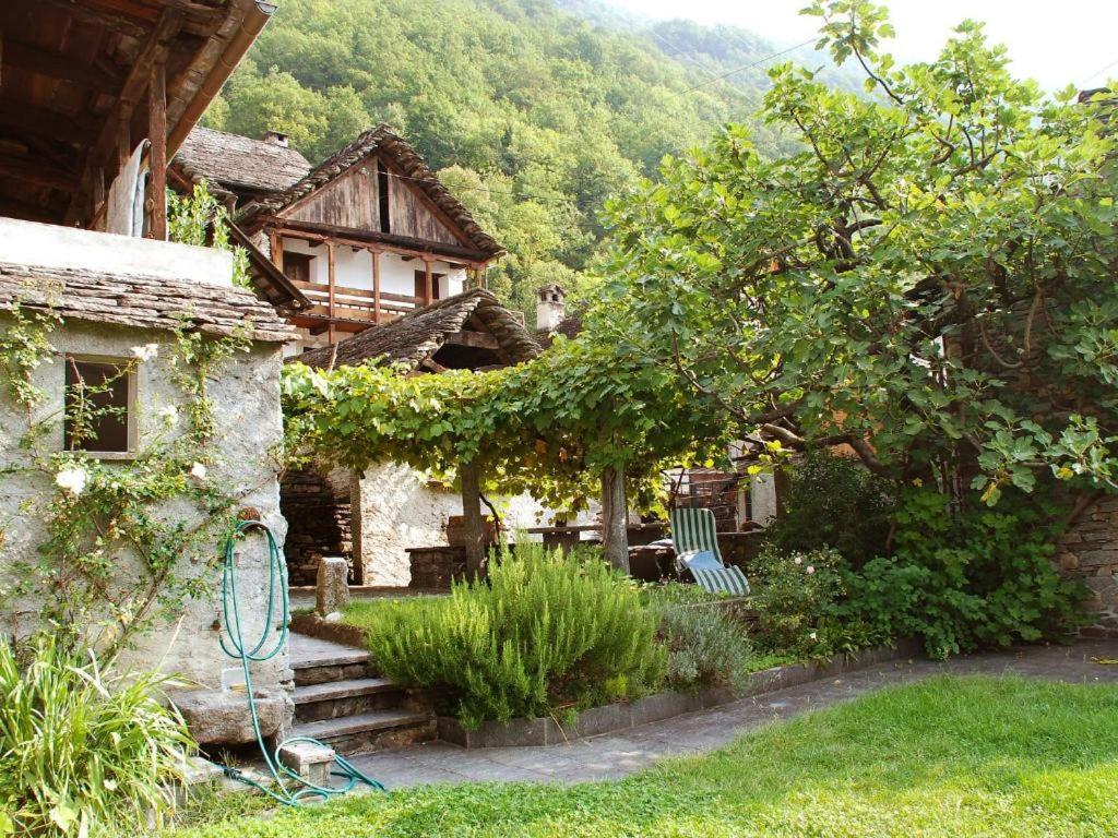 Rustico Pult Villa Someo Luaran gambar