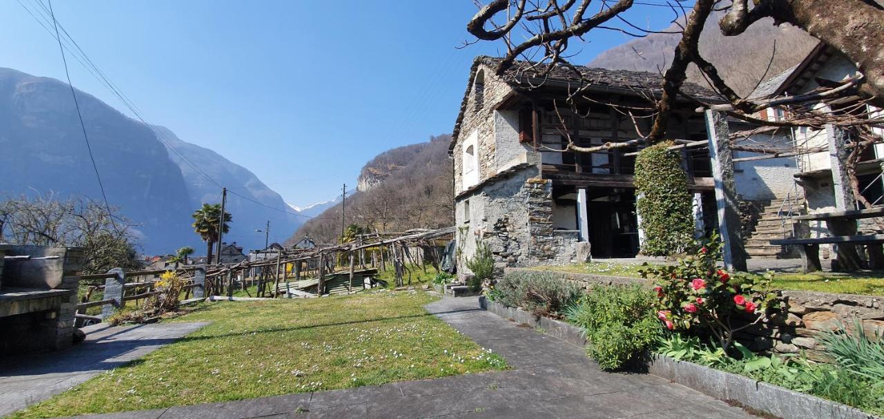 Rustico Pult Villa Someo Luaran gambar