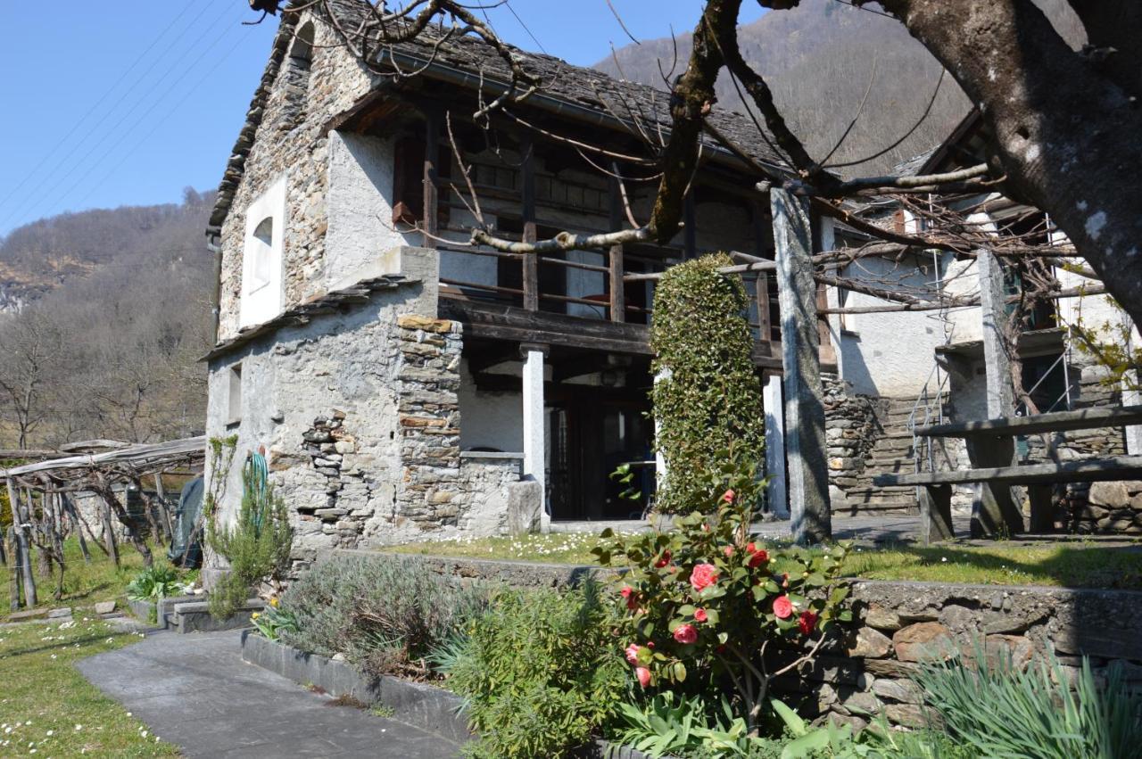 Rustico Pult Villa Someo Luaran gambar